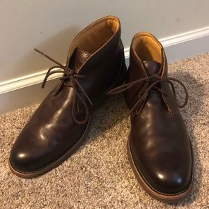 Sperry Gold cup size 10